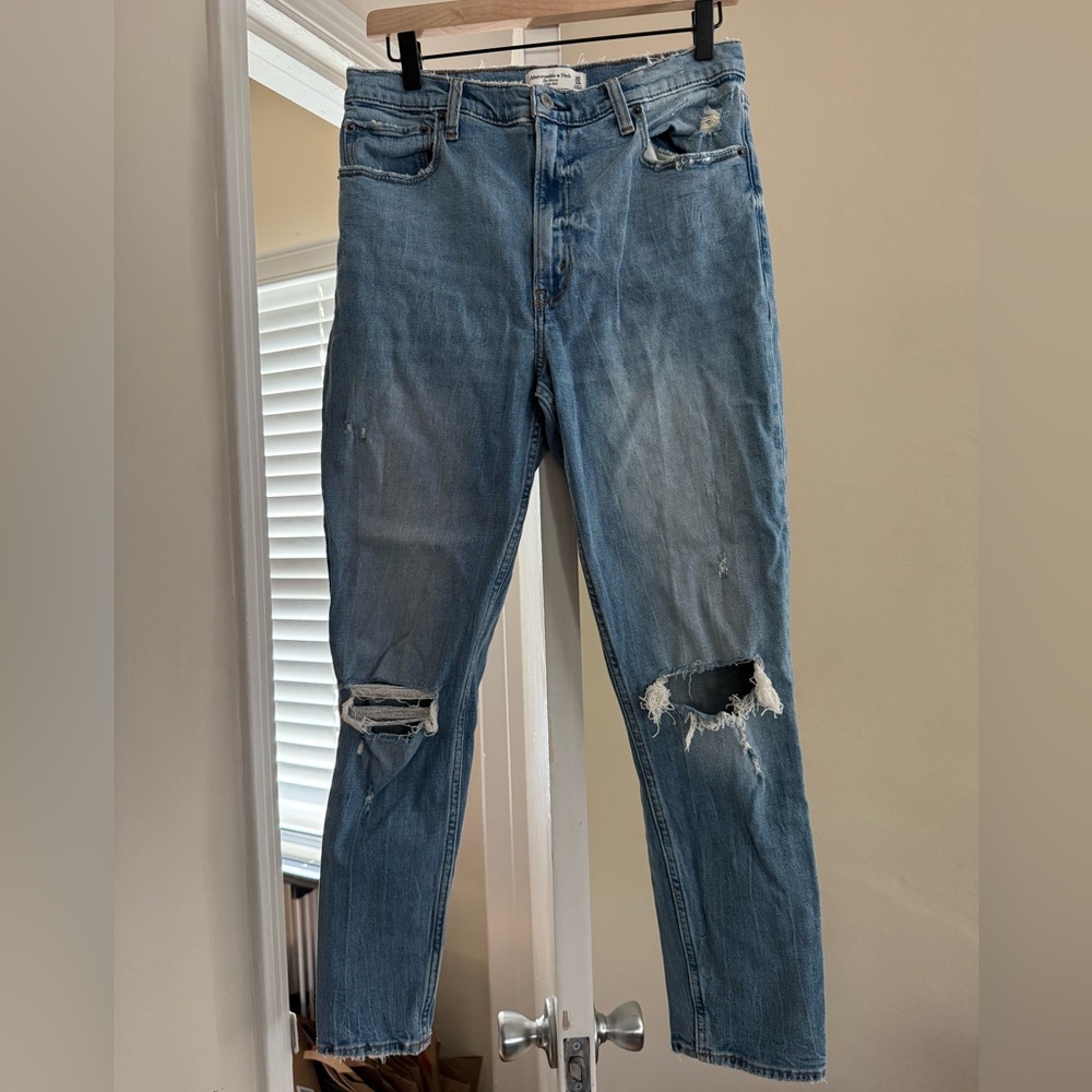 Abercrombie The Skinny Jean High Rise, size 30